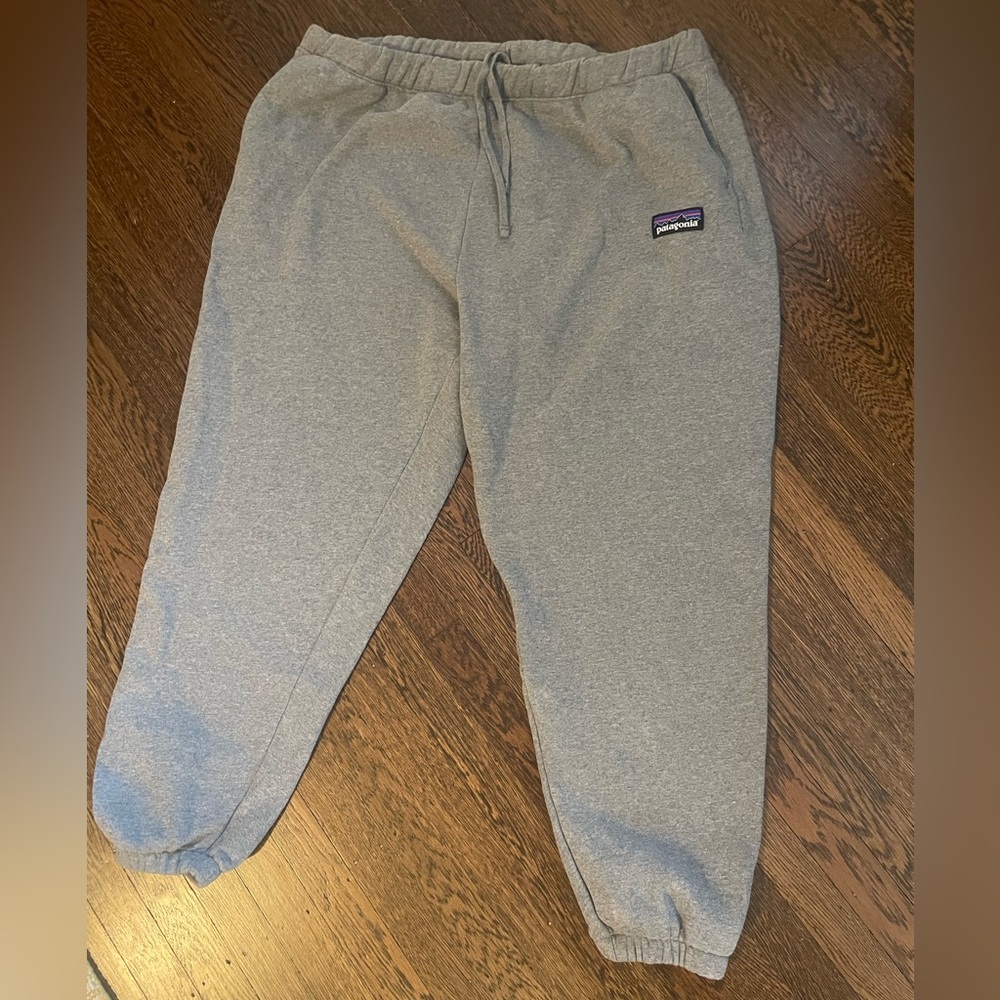 Patagonia men’s sweatpants